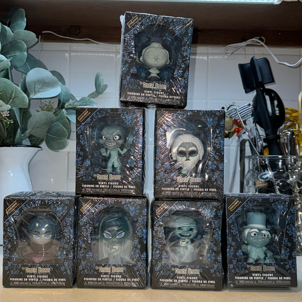 50th Anniversary Disneyland set of 7 Haunted Mansion Funko Pop Mini